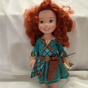 Disney Princess Brave Forest Adventure Merida Doll w Bow & Accessories